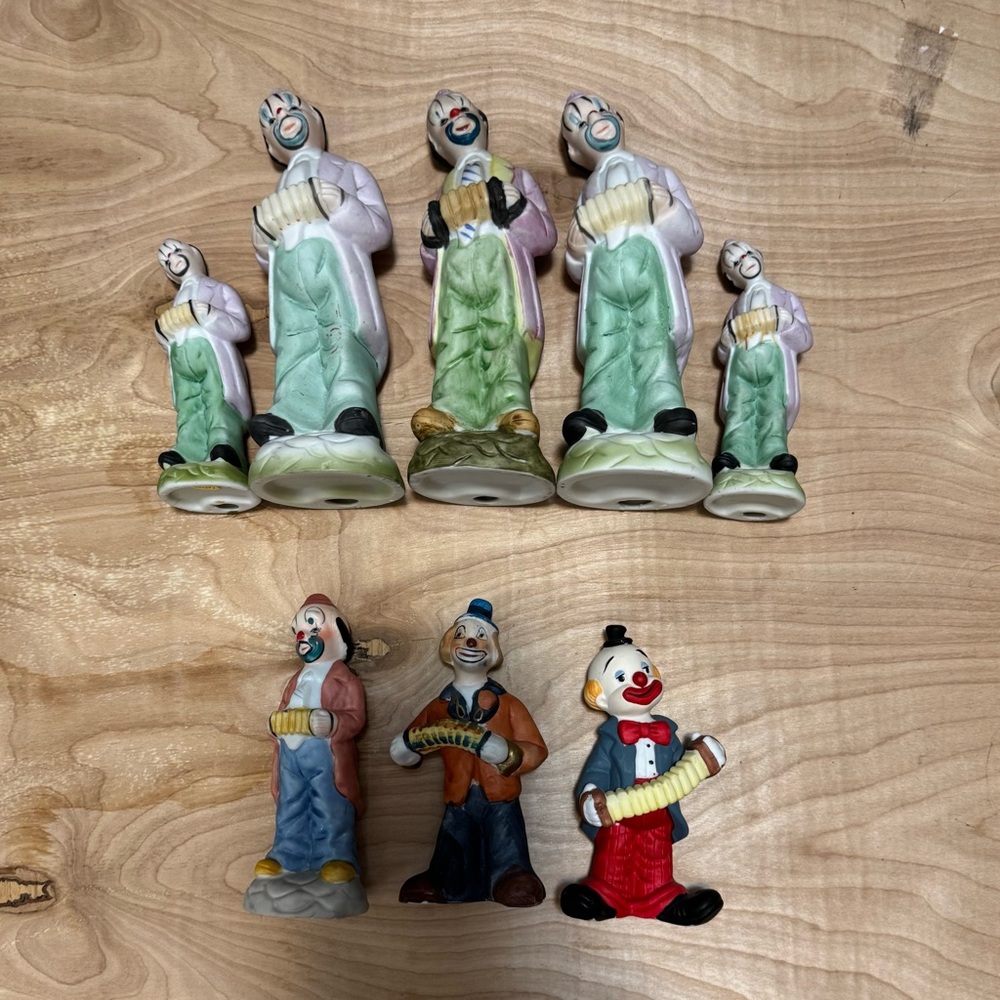 Lot Of 8 Vintage Lecroy 7” & 5” Bisque Porcelain Clown Figurines w/ Accordions